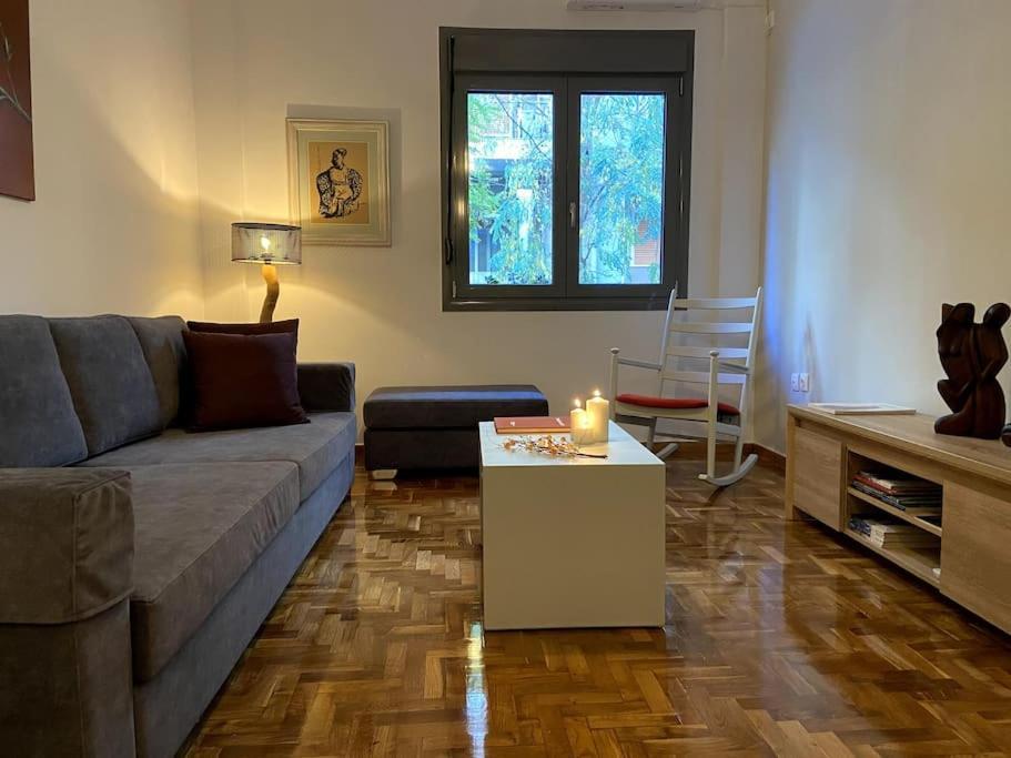 Cozy And Comfortable In Center Apartment *