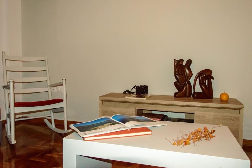 Cozy And Comfortable In Center Apartment *