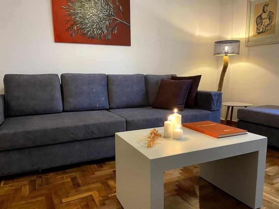 Cozy And Comfortable In Center *